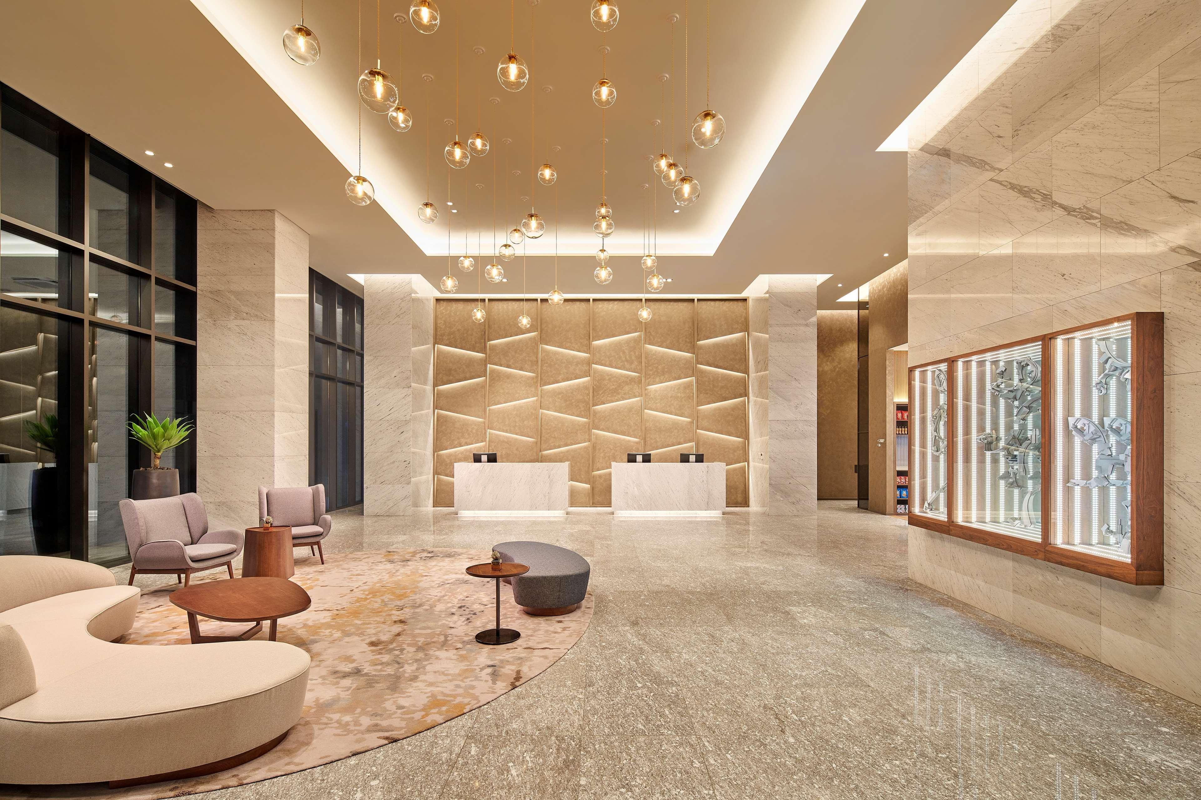 Hilton Garden Inn Seoul Gangnam Екстер'єр фото