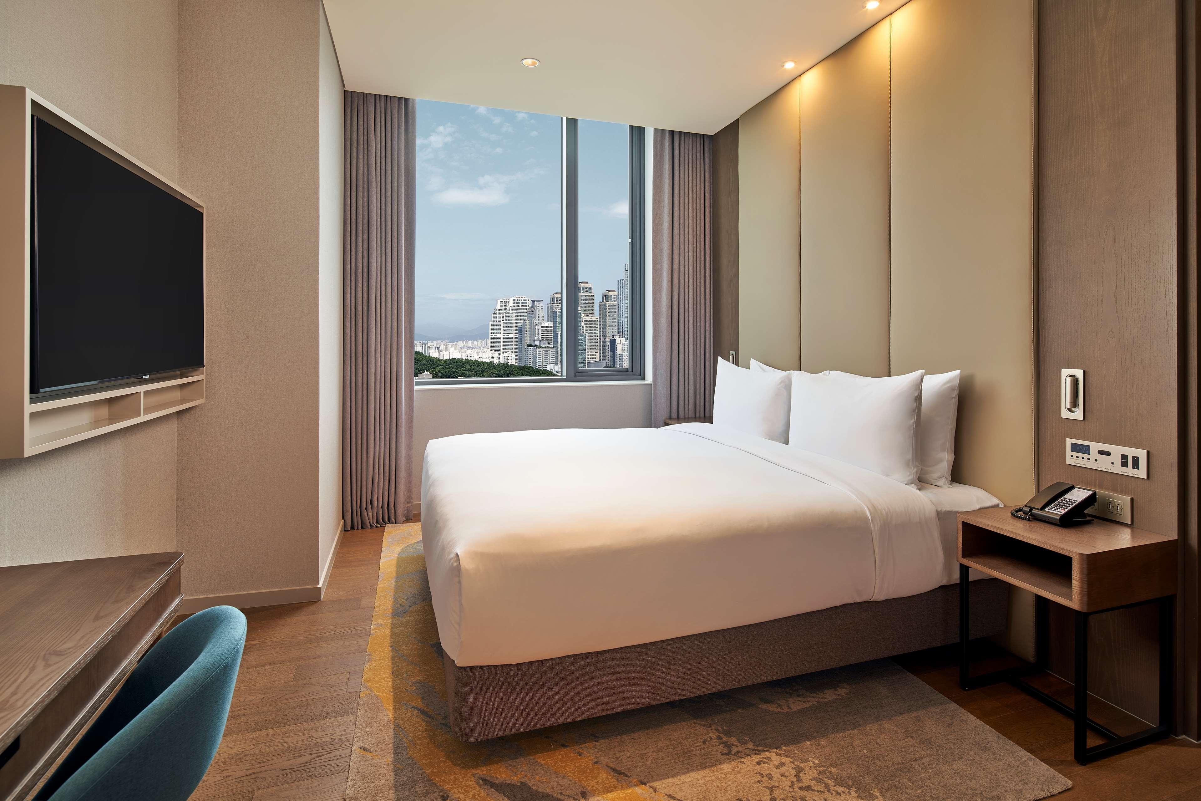 Hilton Garden Inn Seoul Gangnam Екстер'єр фото