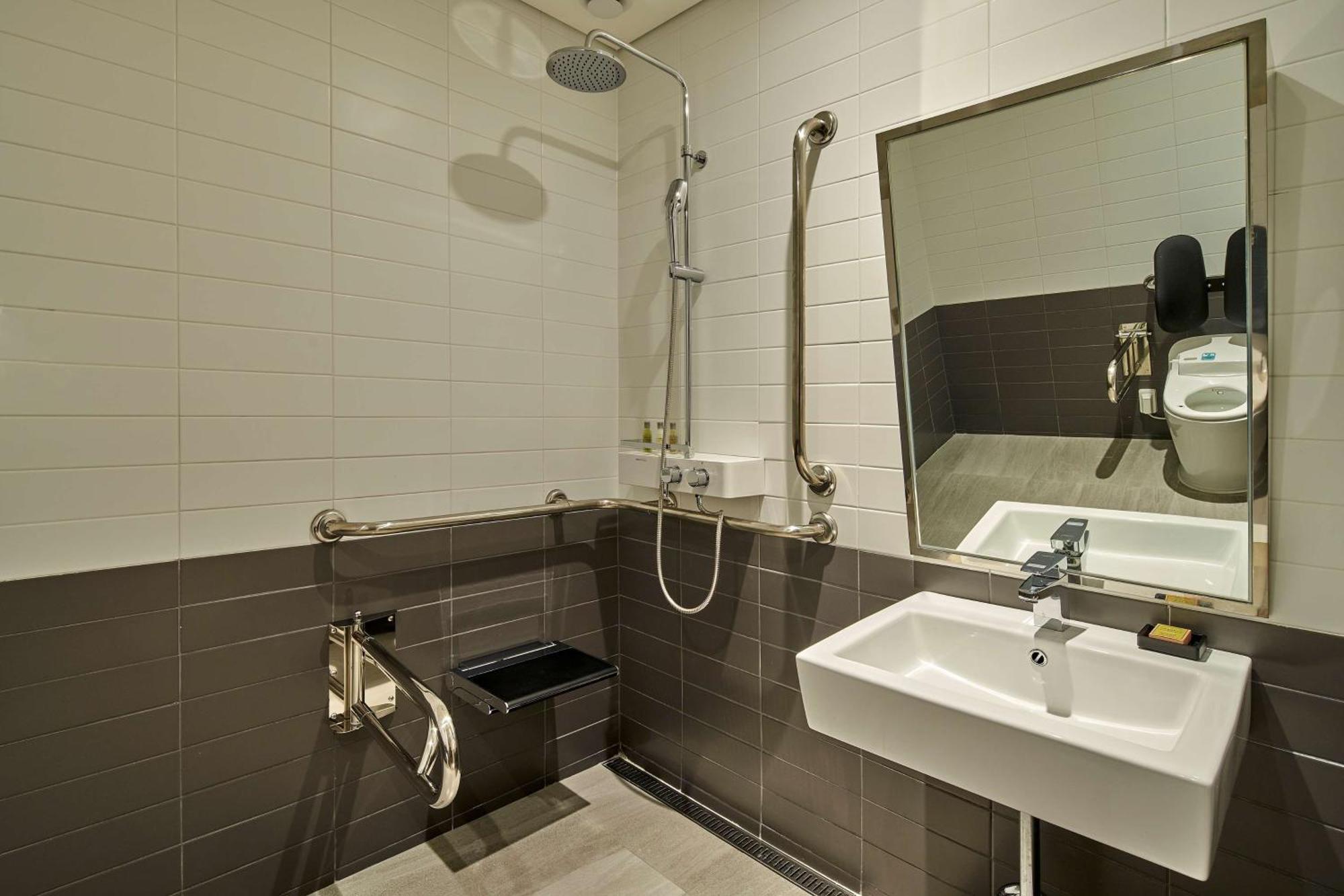 Hilton Garden Inn Seoul Gangnam Екстер'єр фото