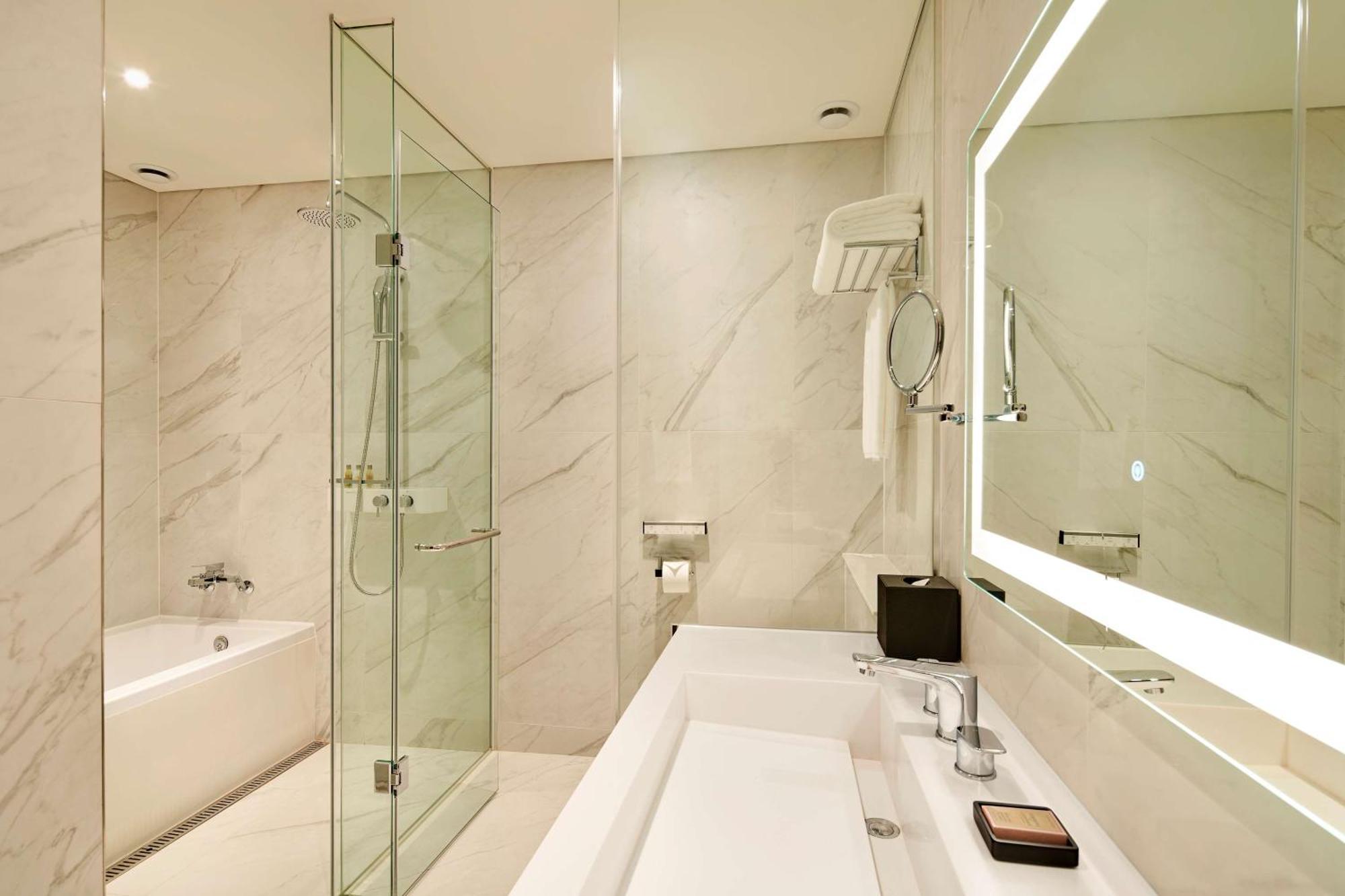Hilton Garden Inn Seoul Gangnam Екстер'єр фото